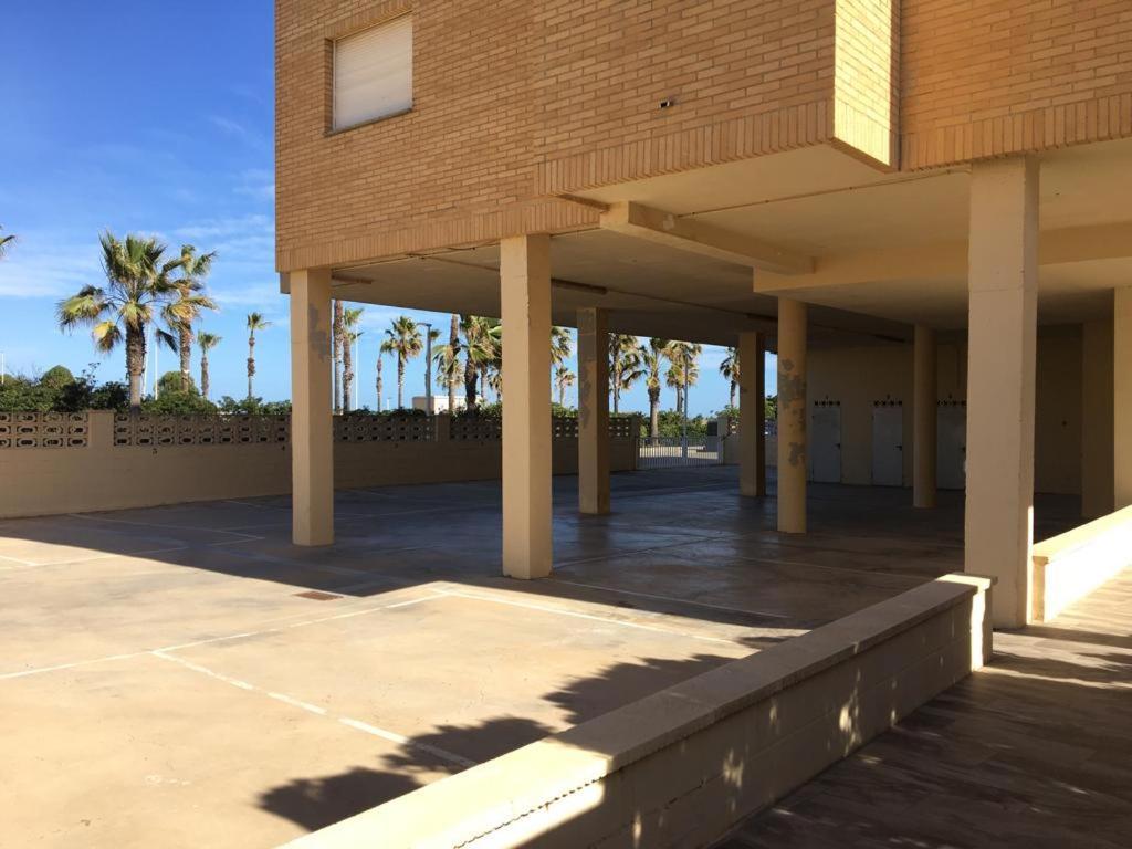 Apartamento A 100 Metros De La Playa Con Grande Terraza Y Vistas Al Mar Daimus Exteriör bild