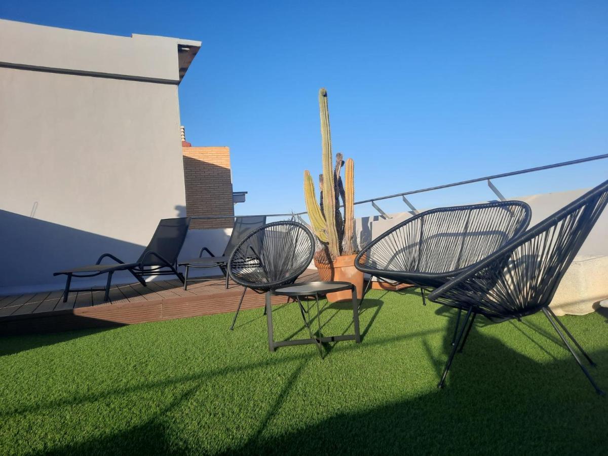 Apartamento A 100 Metros De La Playa Con Grande Terraza Y Vistas Al Mar Daimus Exteriör bild